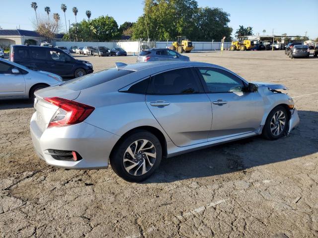 Photo 3 from auction – 2018 HONDA CIVIC EX with VIN 2HGFC2F7XJH582320