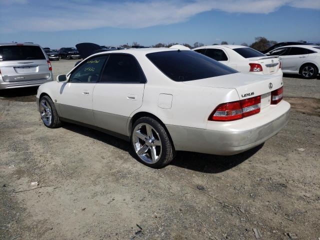 Photo 2 from auction – 2000 LEXUS ES 300 with VIN JT8BF28G6Y0276343