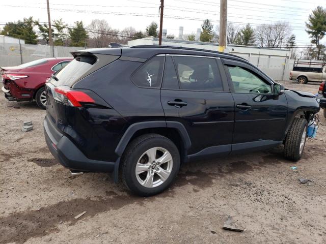 Photo 3 from auction – 2019 TOYOTA RAV4 XLE with VIN JTMP1RFV8KD033388