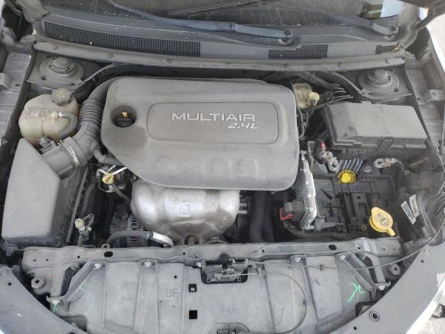 Photo 11 from auction – 2015 CHRYSLER 200 LIMITE with VIN 1C3CCCAB6FN578707