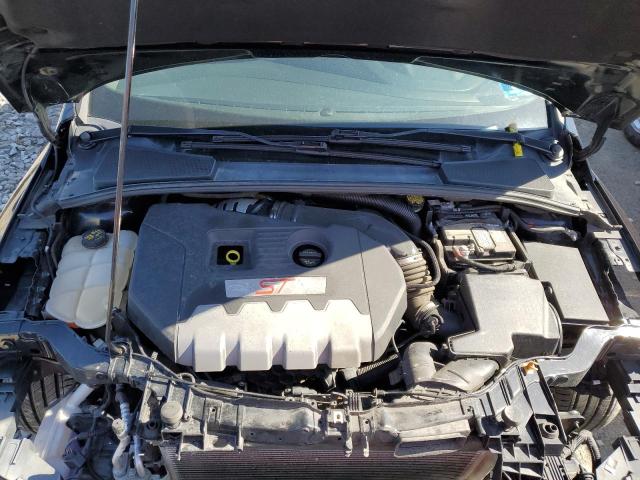 Photo 11 from auction – 2017 FORD FOCUS ST with VIN 1FADP3L96HL275431