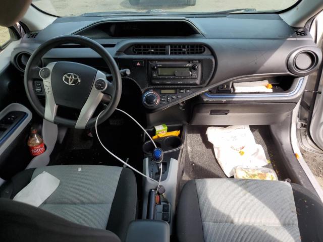 Photo 8 from auction – 2013 TOYOTA PRIUS C with VIN JTDKDTB39D1556670