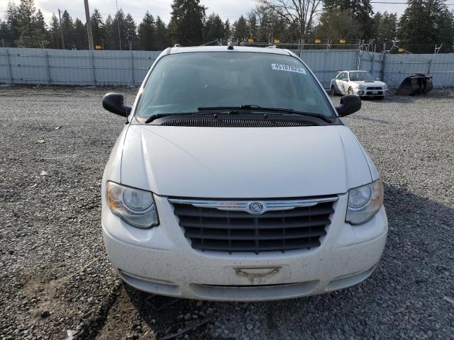 Photo 5 from auction – 2005 CHRYSLER TOWN & COU with VIN 2C4GP44R45R591232