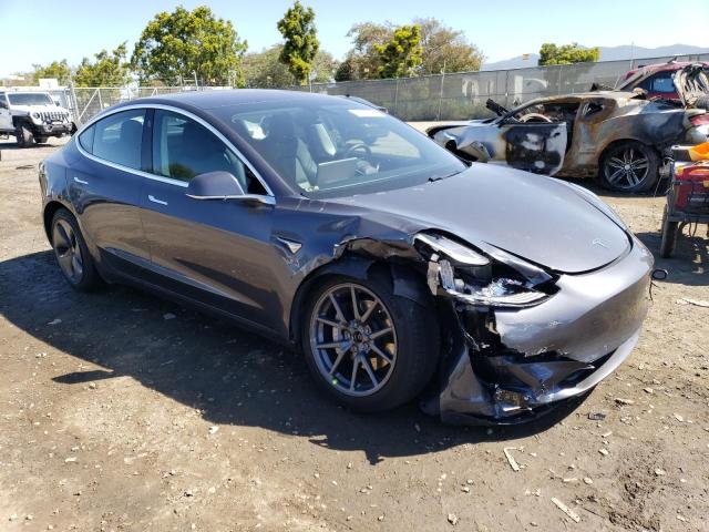 Photo 4 from auction – 2018 TESLA MODEL 3 with VIN 5YJ3E1EB5JF103965