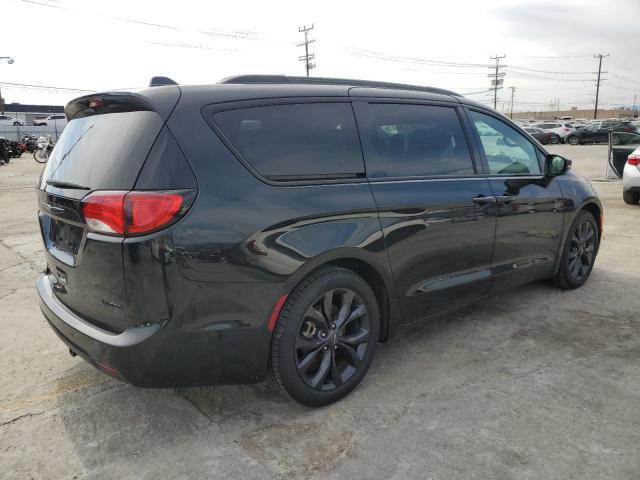 Photo 3 from auction – 2020 CHRYSLER PACIFICA L with VIN 2C4RC1GGXLR141305