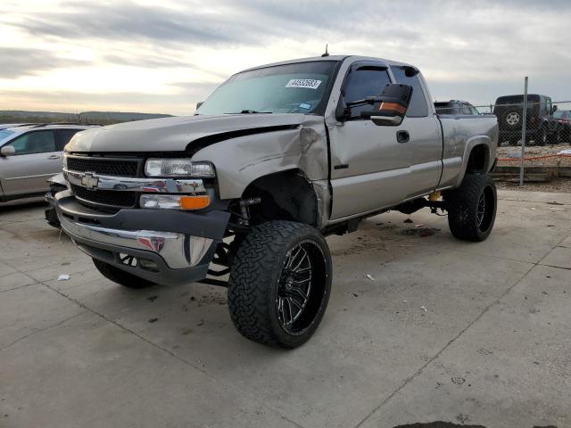 CHEVROLET SILVERADO 2002 with VIN 1GCHC29112E254744 - Photo from auction