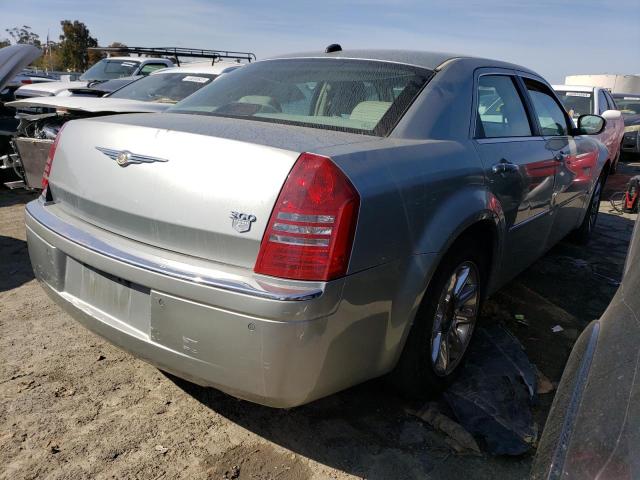 Photo 3 from auction – 2005 CHRYSLER 300C with VIN 2C3AA63HX5H657580
