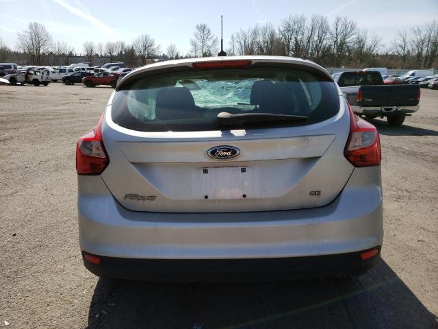 Foto 6 de la subasta – 2014 FORD FOCUS SE con VIN 1FADP3K29EL462159