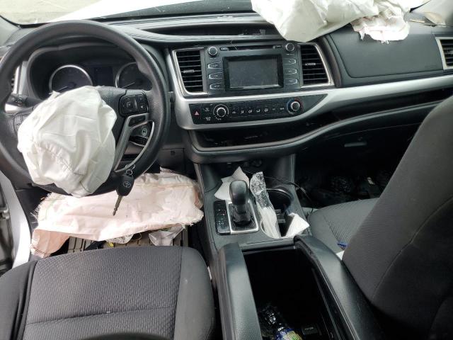 Photo 8 from auction – 2018 TOYOTA HIGHLANDER with VIN 5TDBZRFH0JS880549