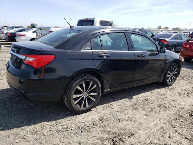 Photo 3 from auction – 2013 CHRYSLER 200 TOURIN with VIN 1C3CCBBG1DN751700