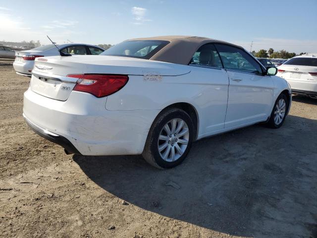 Photo 3 from auction – 2014 CHRYSLER 200 TOURIN with VIN 1C3BCBEB6EN158041