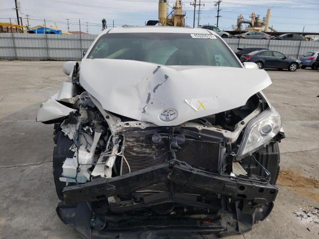 Photo 5 from auction – 2015 TOYOTA SIENNA XLE with VIN 5TDYK3DC3FS643919