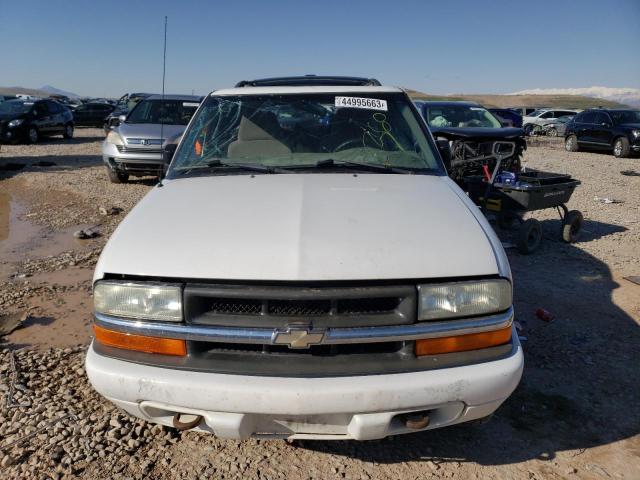 Photo 5 from auction – 2002 CHEVROLET BLAZER with VIN 1GNDT13W72K202220