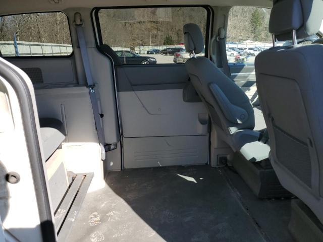 Photo 11 from auction – 2010 DODGE GRAND CARA with VIN 2D4RN4DE1AR297084
