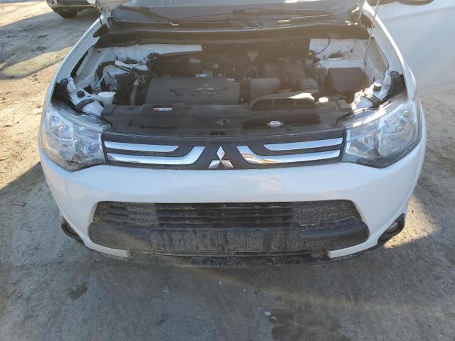Photo 12 from auction – 2014 MITSUBISHI OUTLANDER with VIN JA4AZ3A35EZ015773