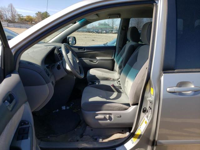 Photo 7 from auction – 2010 TOYOTA SIENNA CE with VIN 5TDKK4CC9AS309187