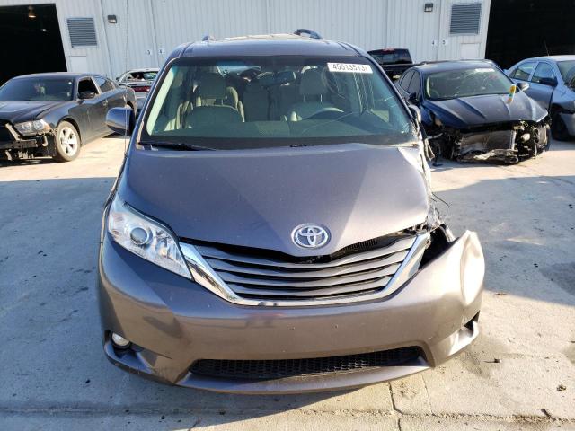 Photo 5 from auction – 2013 TOYOTA SIENNA XLE with VIN 5TDYK3DC0DS303558