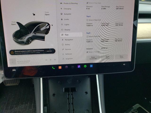 Photo 9 from auction – 2019 TESLA MODEL 3 with VIN 5YJ3E1EA8KF400382