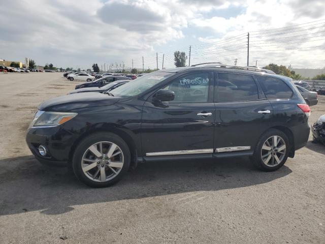 NISSAN PATHFINDER 2013 with VIN 5N1AR2MN7DC677865 - Photo from auction