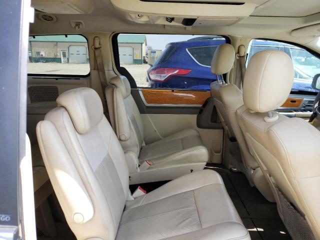 Photo 11 from auction – 2010 CHRYSLER TOWN & COU with VIN 2A4RR6DX5AR152266