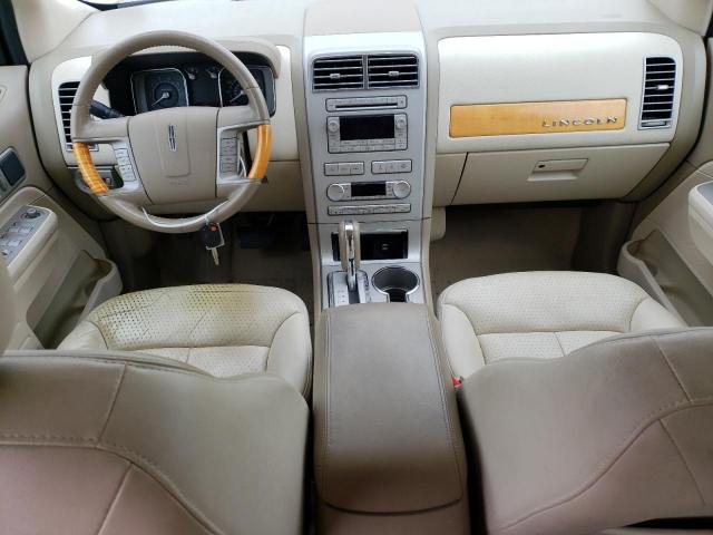 Photo 8 from auction – 2007 LINCOLN MKX with VIN 2LMDU68C27BJ27302