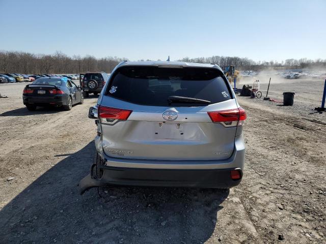 Photo 6 from auction – 2017 TOYOTA HIGHLANDER with VIN 5TDJZRFHXHS409739