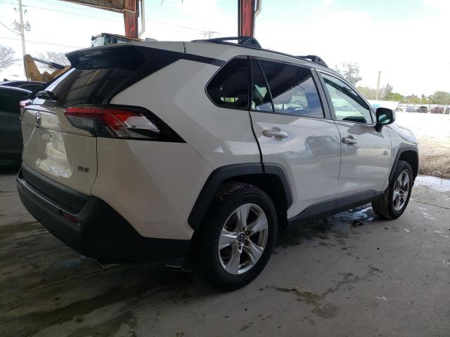 Photo 3 from auction – 2019 TOYOTA RAV4 XLE with VIN 2T3W1RFV2KW005178