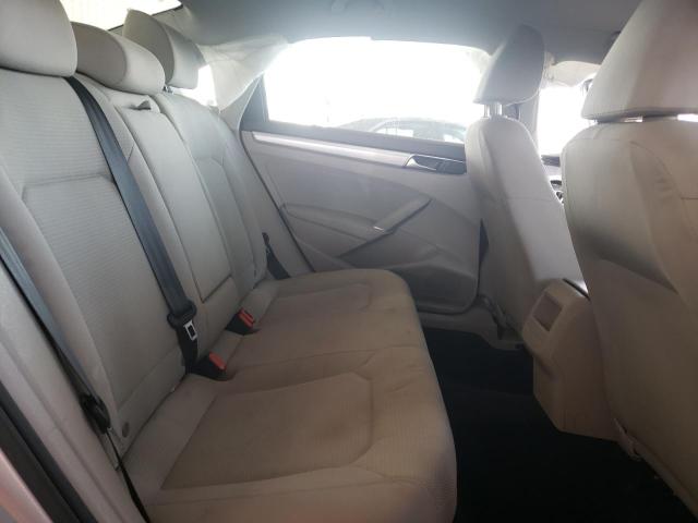 Photo 10 from auction – 2016 VOLKSWAGEN PASSAT with VIN 1VWAT7A30GC057303