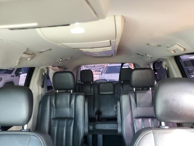 Photo 10 from auction – 2015 CHRYSLER TOWN & COU with VIN 2C4RC1CG0FR731359