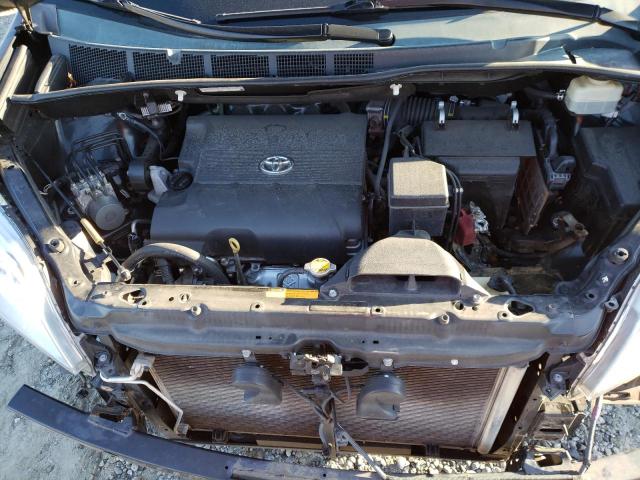Photo 12 from auction – 2014 TOYOTA SIENNA XLE with VIN 5TDYK3DC3ES514688