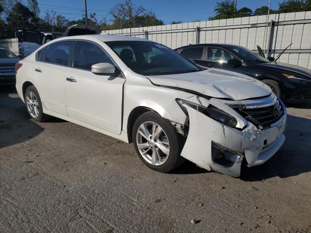 Photo 4 from auction – 2015 NISSAN ALTIMA 2.5 with VIN 1N4AL3AP1FN894245