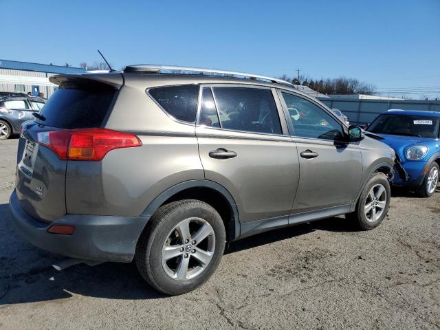 Photo 3 from auction – 2015 TOYOTA RAV4 XLE with VIN JTMRFREV6FD116948