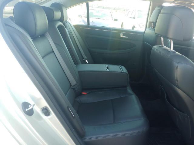 Photo 6 from auction – 2013 HYUNDAI GENESIS 3. with VIN KMHGC4DD8DU223598