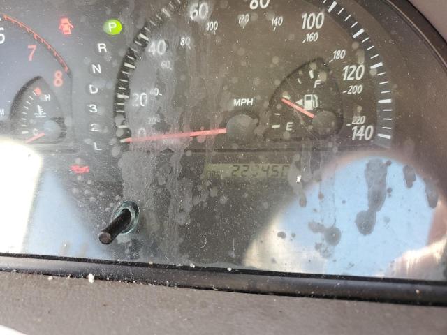Photo 9 from auction – 2004 TOYOTA CAMRY LE with VIN 4T1BF32K44U575557