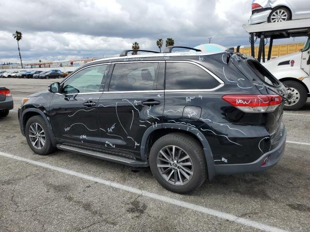 Photo 2 from auction – 2018 TOYOTA HIGHLANDER with VIN 5TDJZRFH7JS548331