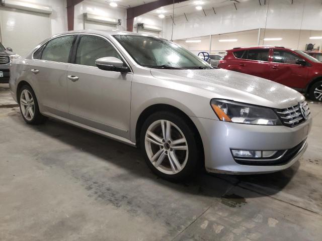 Photo 4 from auction – 2012 VOLKSWAGEN PASSAT SEL with VIN 1VWCN7A32CC049197
