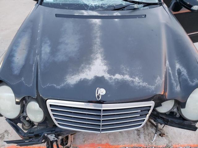 صورة رقم 11 من المزاد - 2000 MERCEDES-BENZ E 320 مع VIN WDBJF65J9YA978489