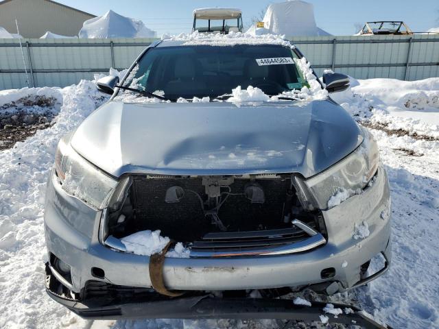 Photo 5 from auction – 2016 TOYOTA HIGHLANDER with VIN 5TDJKRFHXGS277858