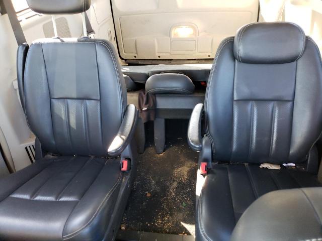 Photo 10 from auction – 2010 CHRYSLER TOWN AND C with VIN 2A4RR8DX6AR330701