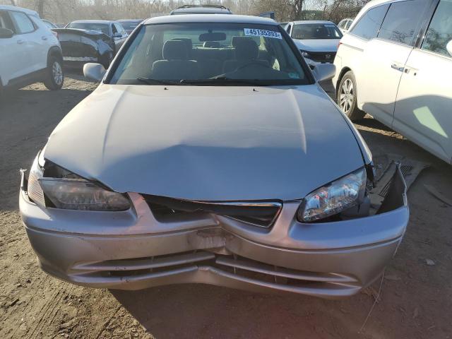 Photo 5 from auction – 2000 TOYOTA CAMRY LE with VIN 4T1BF28K5YU953358