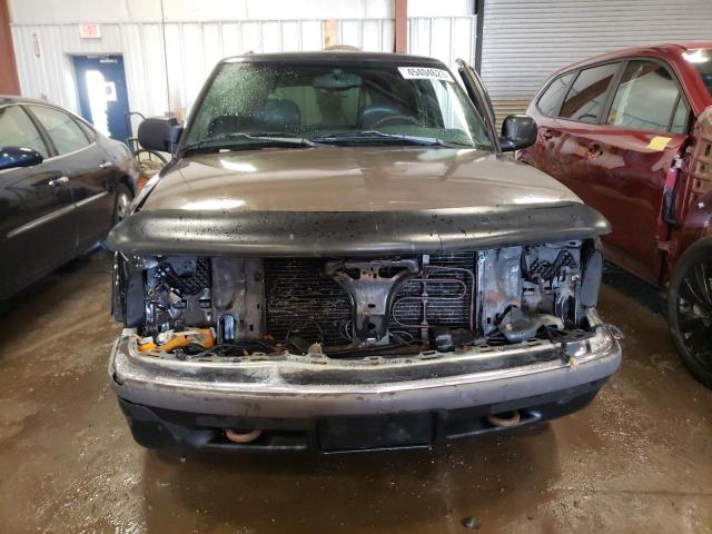 Photo 5 from auction – 2001 CHEVROLET BLAZER with VIN 1GNDT13W012221092