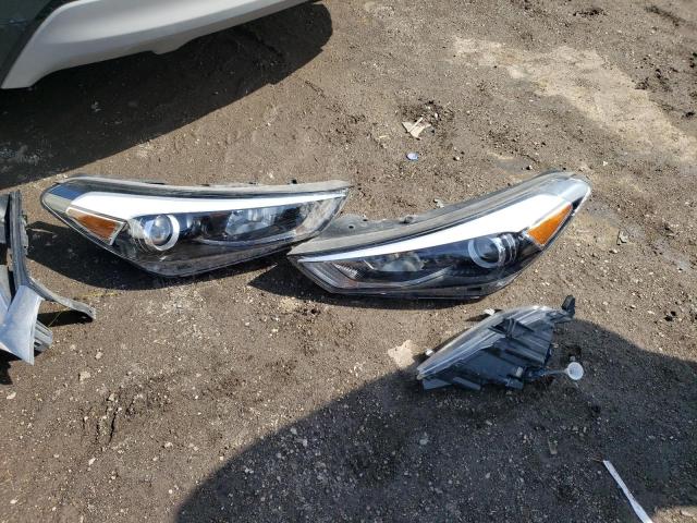 Photo 13 from auction – 2017 HYUNDAI TUCSON LIM with VIN KM8J3CA29HU488118