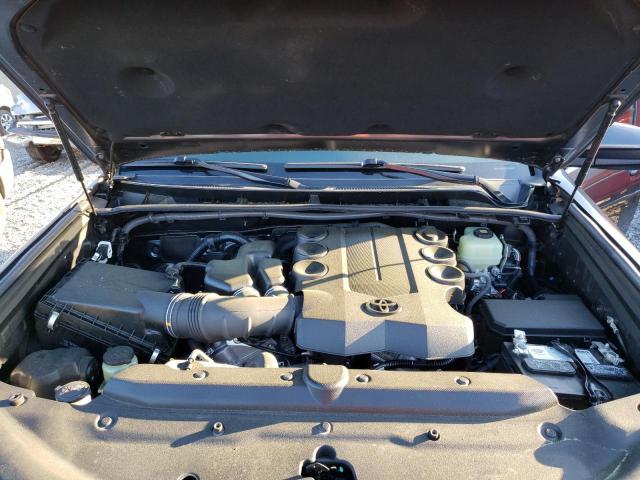 Photo 11 from auction – 2018 TOYOTA 4RUNNER with VIN JTEBU5JR1J5548130