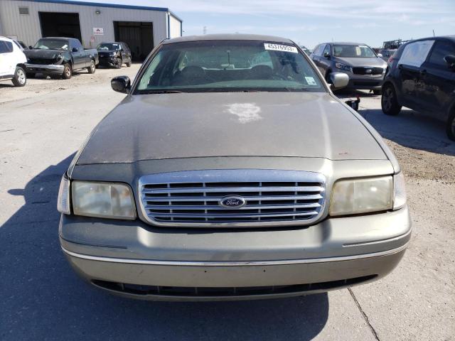 Photo 5 from auction – 2000 FORD CROWN VICT with VIN 2FAFP74W3YX138289