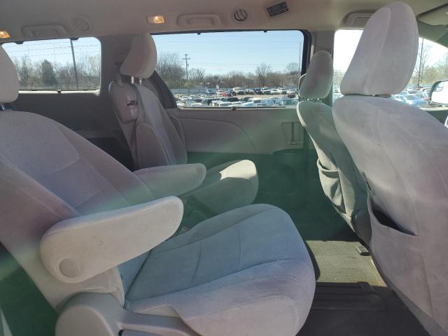 Photo 11 from auction – 2015 TOYOTA SIENNA LE with VIN 5TDKK3DC7FS538211