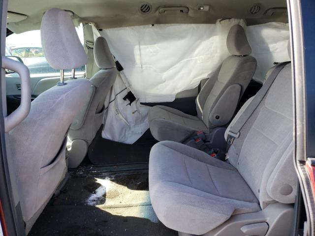 Photo 11 from auction – 2016 TOYOTA SIENNA LE with VIN 5TDKK3DC5GS692739