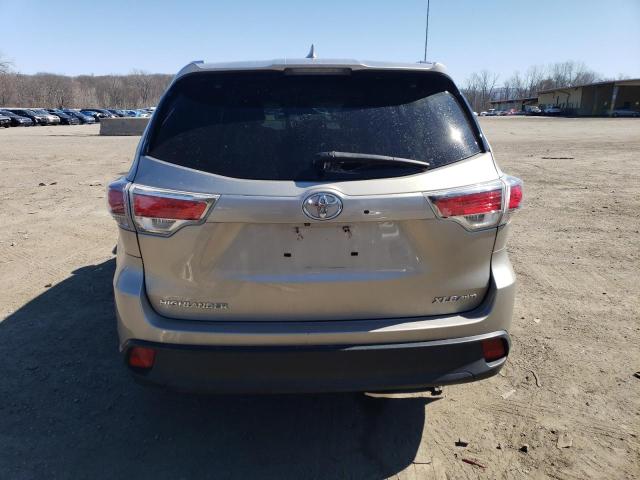 Photo 6 from auction – 2016 TOYOTA HIGHLANDER with VIN 5TDJKRFH3GS271299
