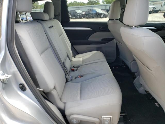 Photo 10 from auction – 2015 TOYOTA HIGHLANDER with VIN 5TDZARFH5FS016786