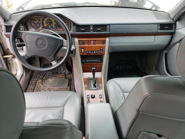 Photo 8 from auction – 1994 MERCEDES-BENZ E 320 with VIN WDBEA32E8RC029043