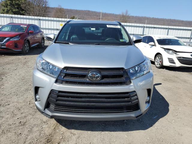Photo 5 from auction – 2017 TOYOTA HIGHLANDER with VIN 5TDJZRFHXHS409739